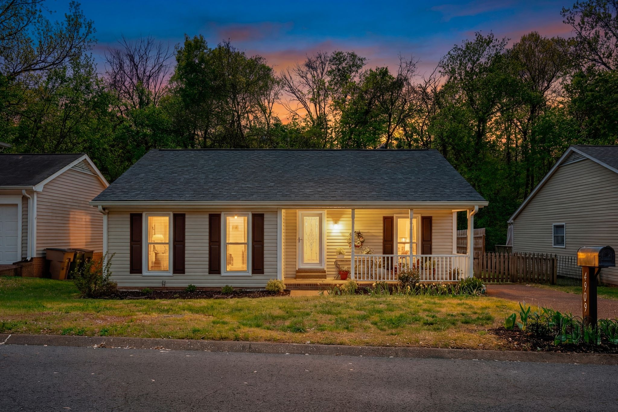 4909 Yorkshire Road Nashville, TN 37211 - Photo 1 of 40