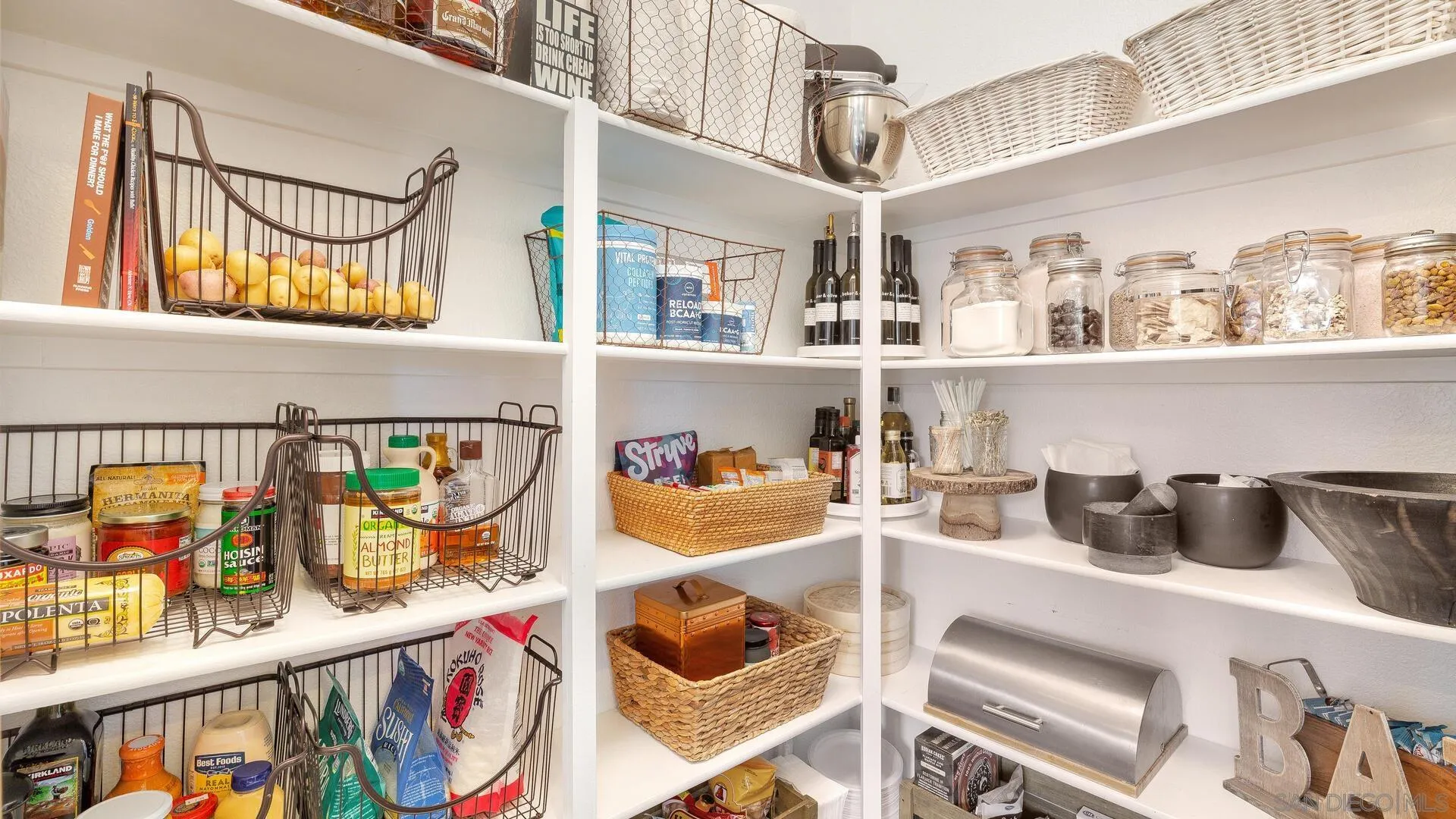 694 Rihely Place Encinitas, CA 92024 - Photo 9 of 31