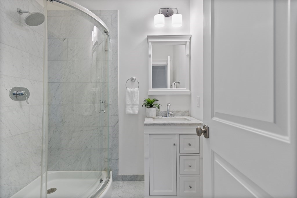 25 Euston Street, Unit 2 Brookline, MA 02446 - Photo 14 of 28