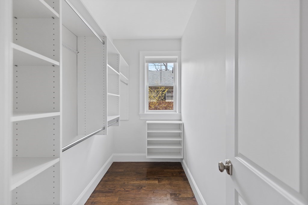 25 Euston Street, Unit 2 Brookline, MA 02446 - Photo 18 of 28