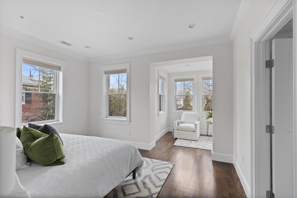 25 Euston Street, Unit 2 Brookline, MA 02446 - Photo 20 of 28