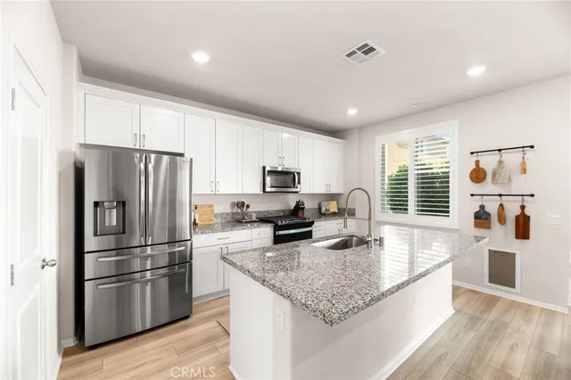 $3,200 | 36362 Arcs Street, Winchester, CA 92596