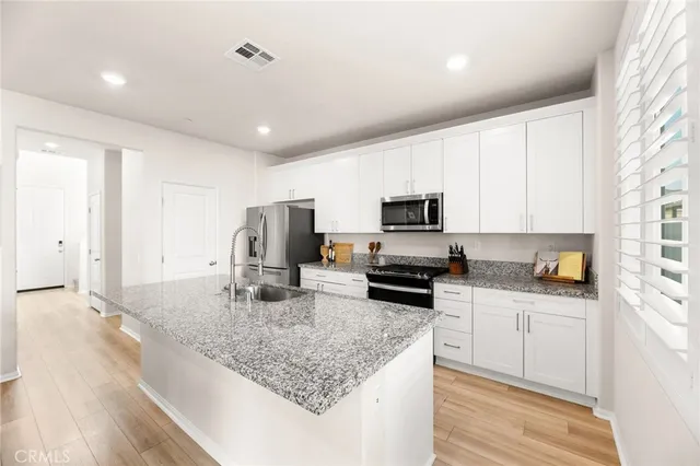 $3,200 | 36362 Arcs Street, Winchester, CA 92596