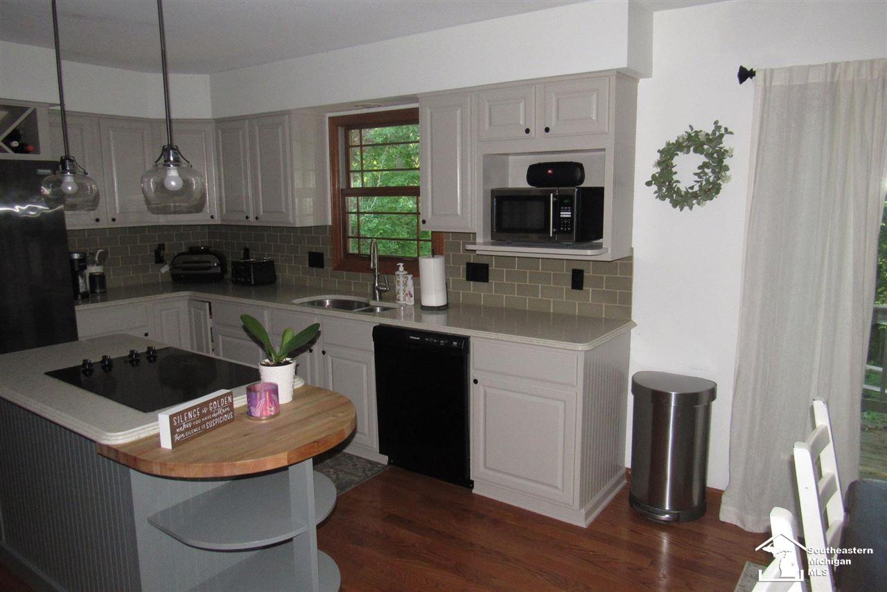 2489 Sandpiper Road Lambertville, MI 48144 - Photo 20 of 51 50079919-19.JPG