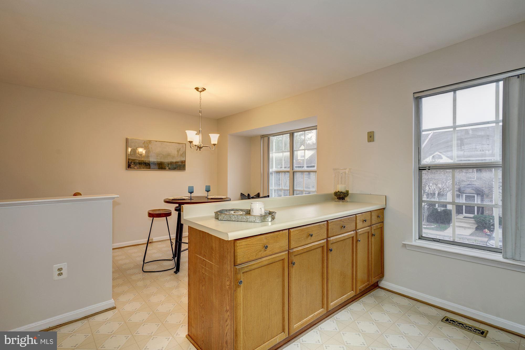 6108 Castletown Way Alexandria, VA 22310 - Photo 14 of 69