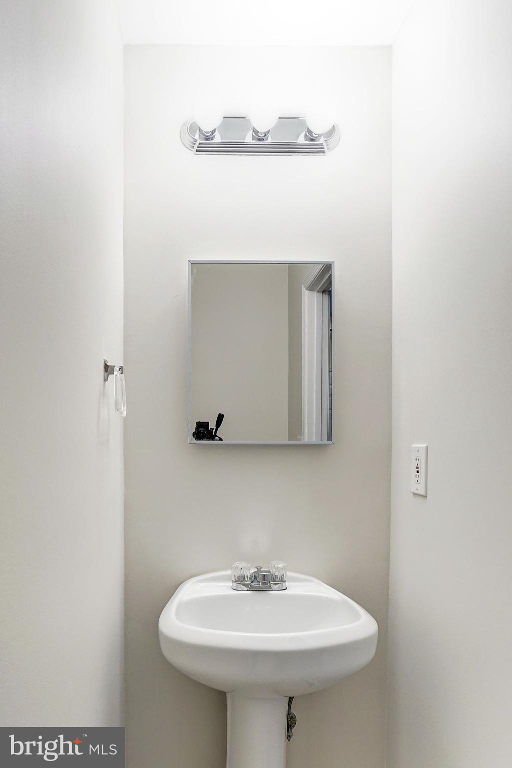 6108 Castletown Way Alexandria, VA 22310 - Photo 37 of 69