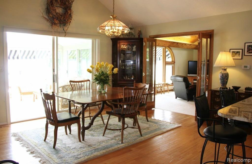 8234 Riverside Drive Brighton, MI 48116 - Photo 11 of 35 Dining Room 4.jpg