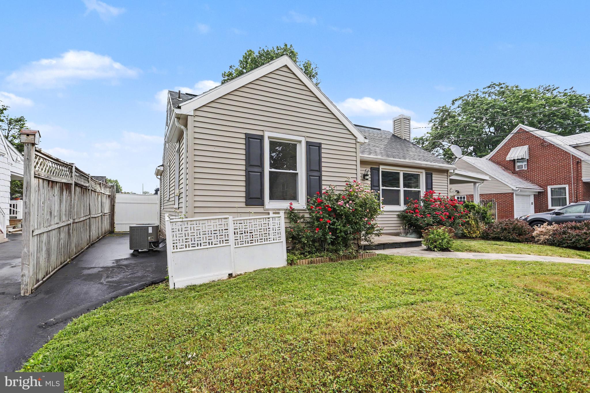 237 Noble Street Lititz, PA 17543 - Photo 4 of 31