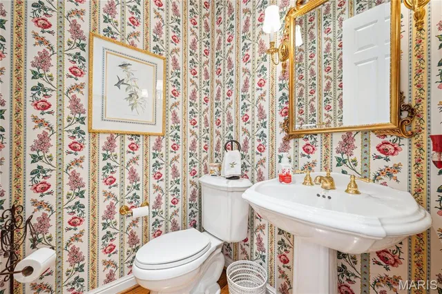 $1,115,000 | 19385 Deer Pointe Estates Drive, Wildwood, MO 63038