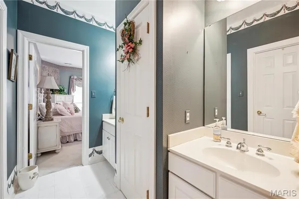 $1,115,000 | 19385 Deer Pointe Estates Drive, Wildwood, MO 63038