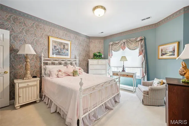 $1,115,000 | 19385 Deer Pointe Estates Drive, Wildwood, MO 63038