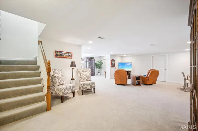 $1,115,000 | 19385 Deer Pointe Estates Drive, Wildwood, MO 63038