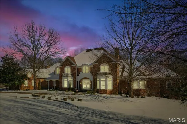 $1,115,000 | 19385 Deer Pointe Estates Drive, Wildwood, MO 63038