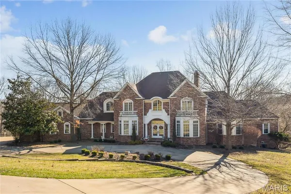 $1,115,000 | 19385 Deer Pointe Estates Drive, Wildwood, MO 63038