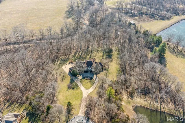 $1,115,000 | 19385 Deer Pointe Estates Drive, Wildwood, MO 63038