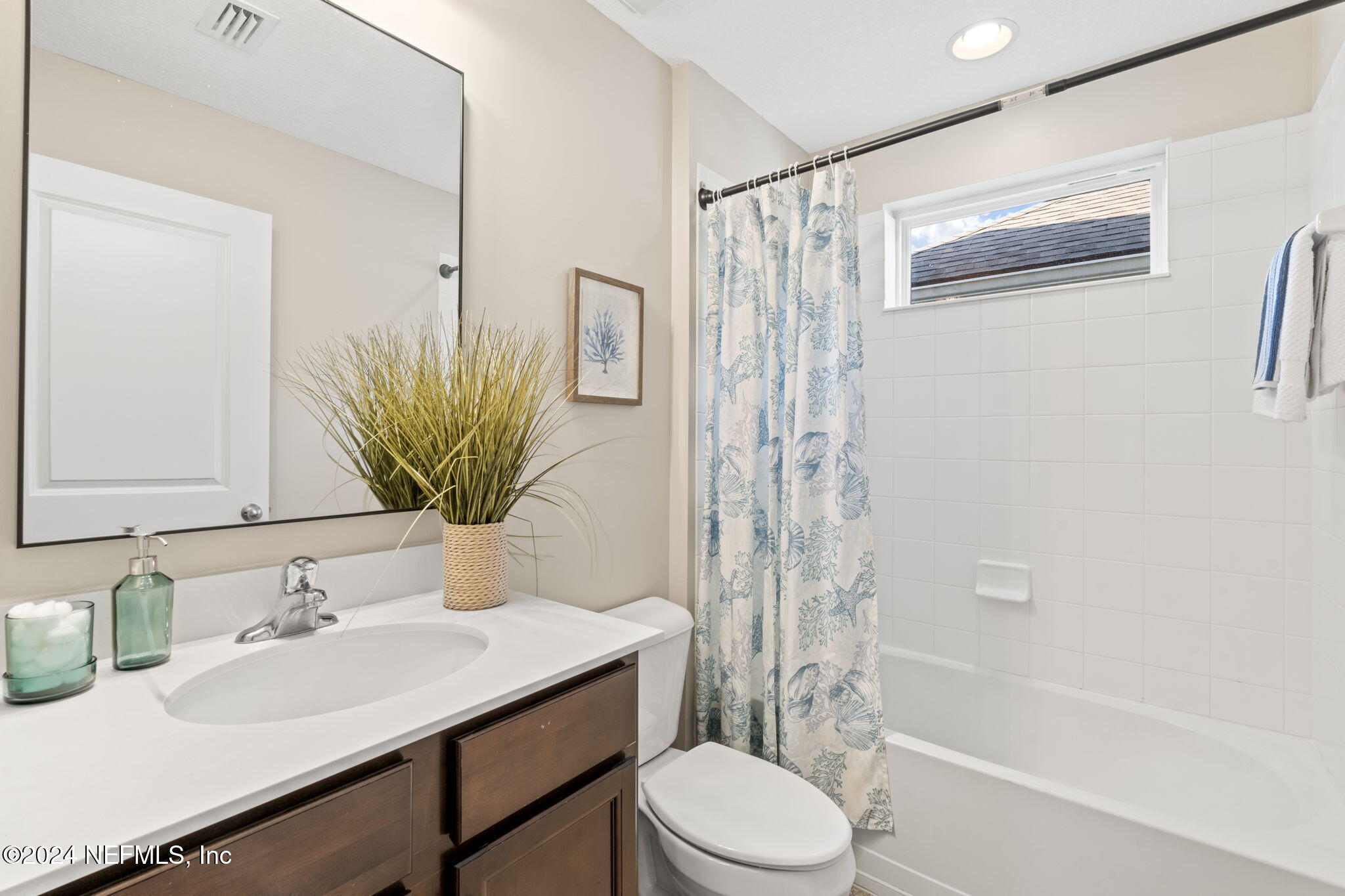 237 Spring Park Avenue Ponte Vedra, FL 32081 - Photo 36 of 57 Guest Bathroom