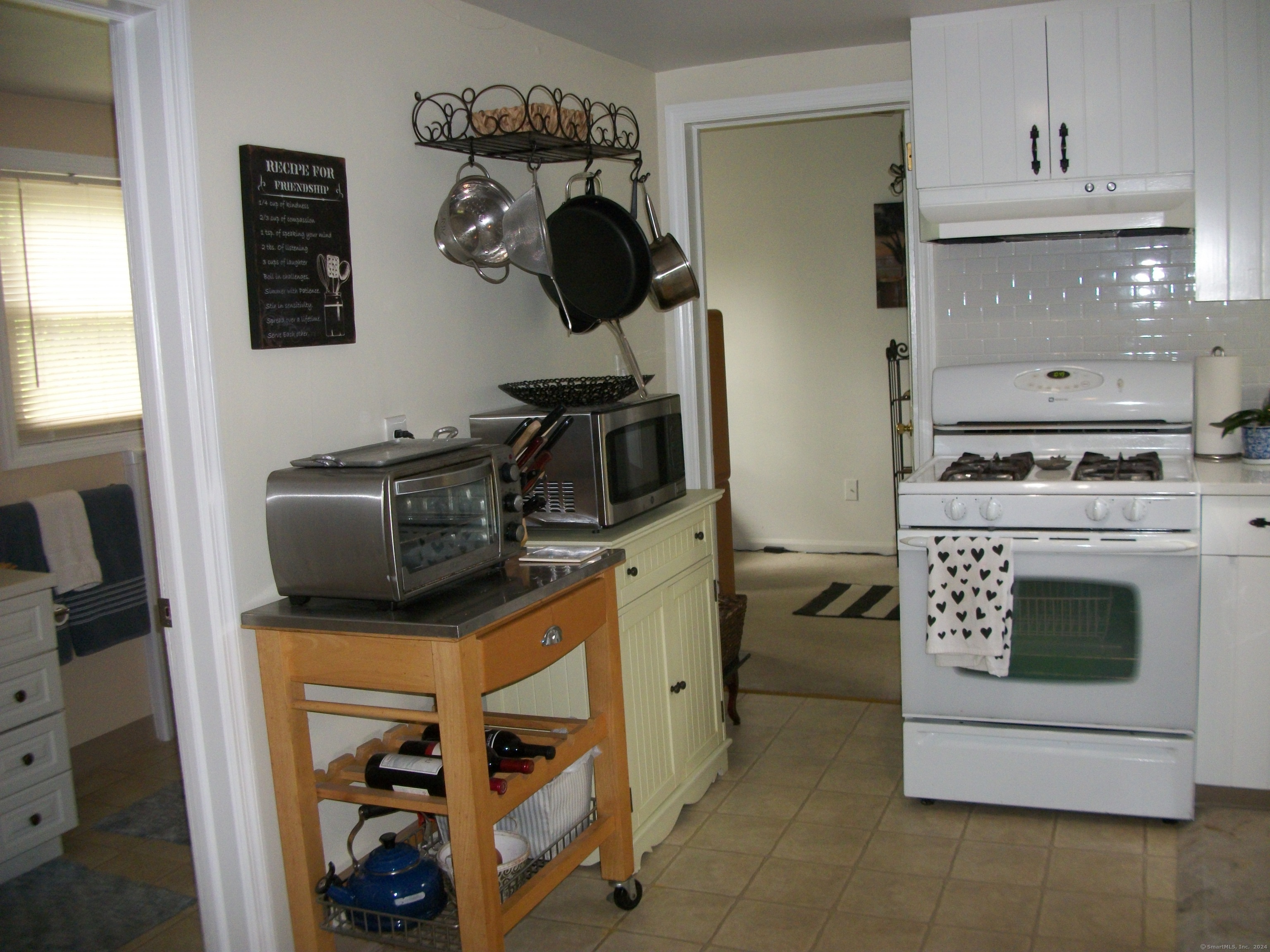 164 Belltown Road Stamford, CT 06905 - Photo 10 of 26