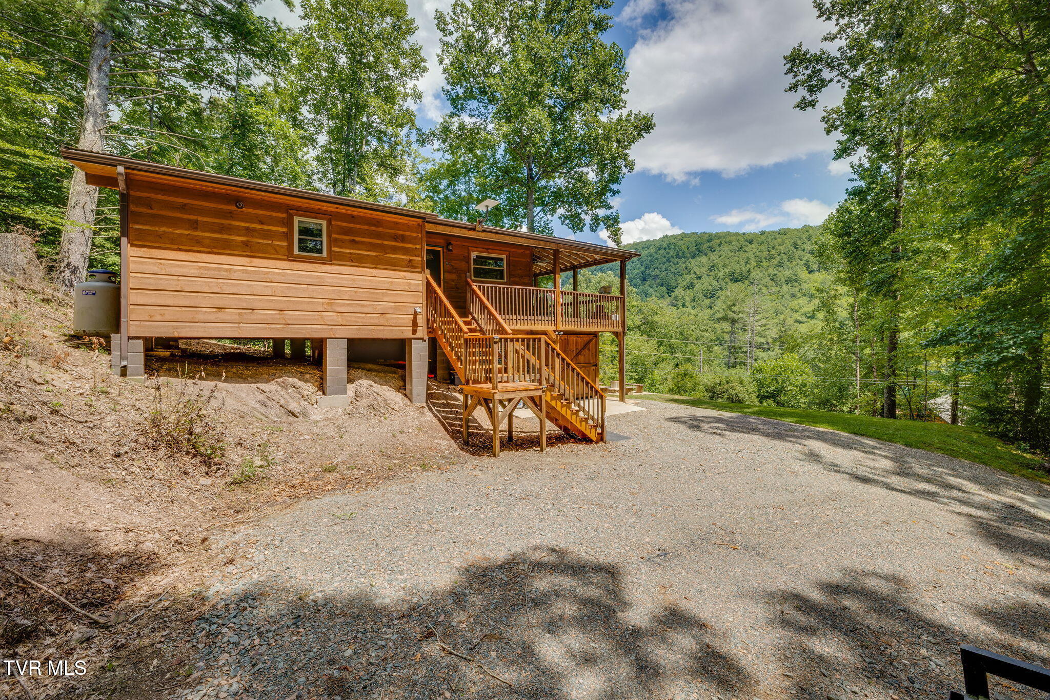 118 Managoff Lane Butler, TN 37640 - Photo 26 of 65 024