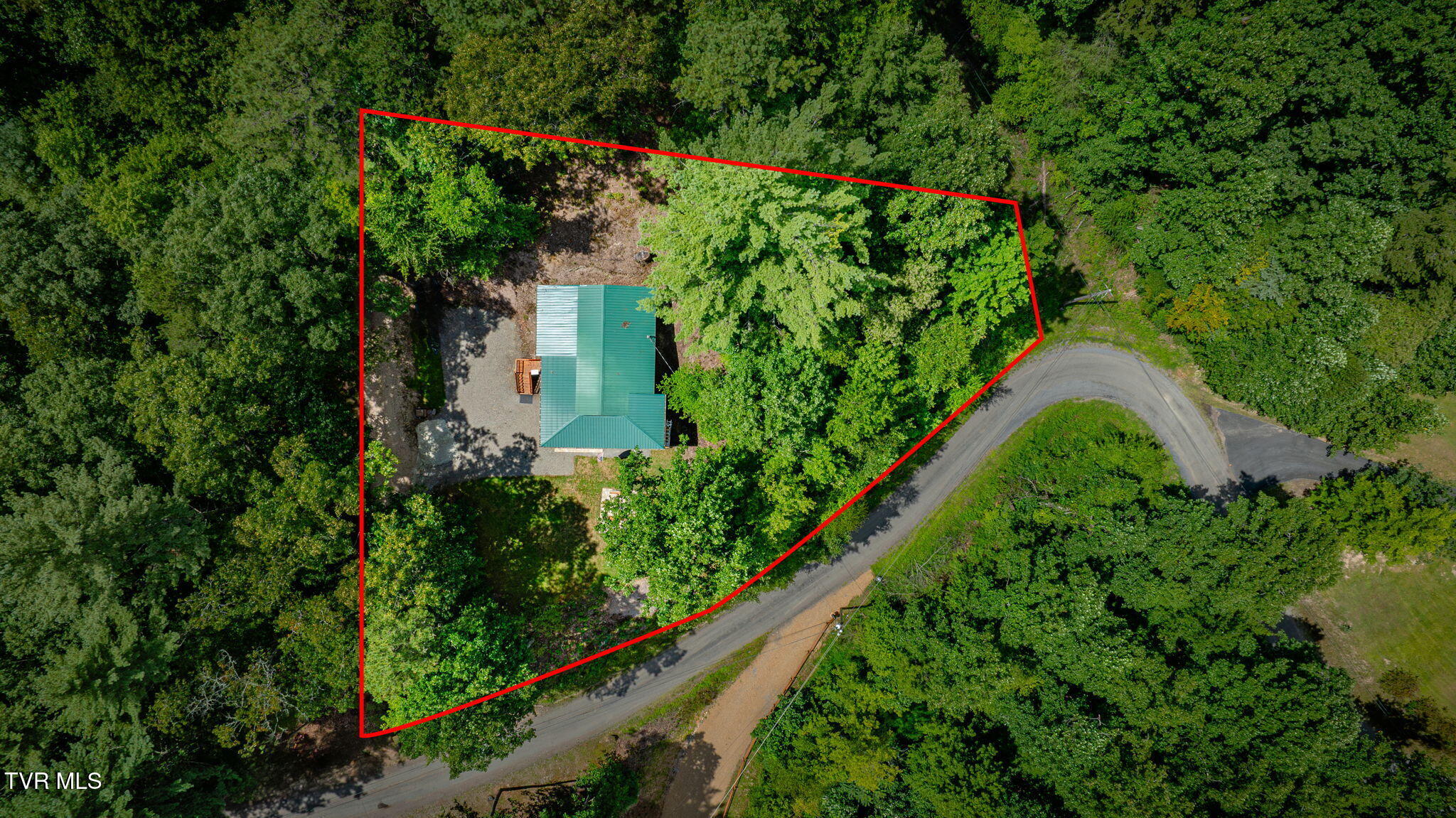 118 Managoff Lane Butler, TN 37640 - Photo 33 of 65 105a