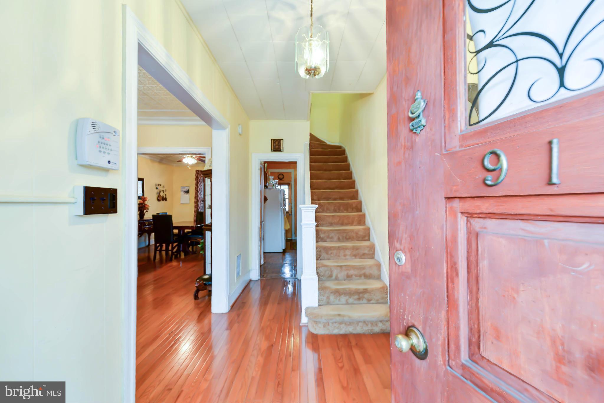 919 L Street Northeast Washington, DC 20002 - Photo 2 of 30 Main level entrance