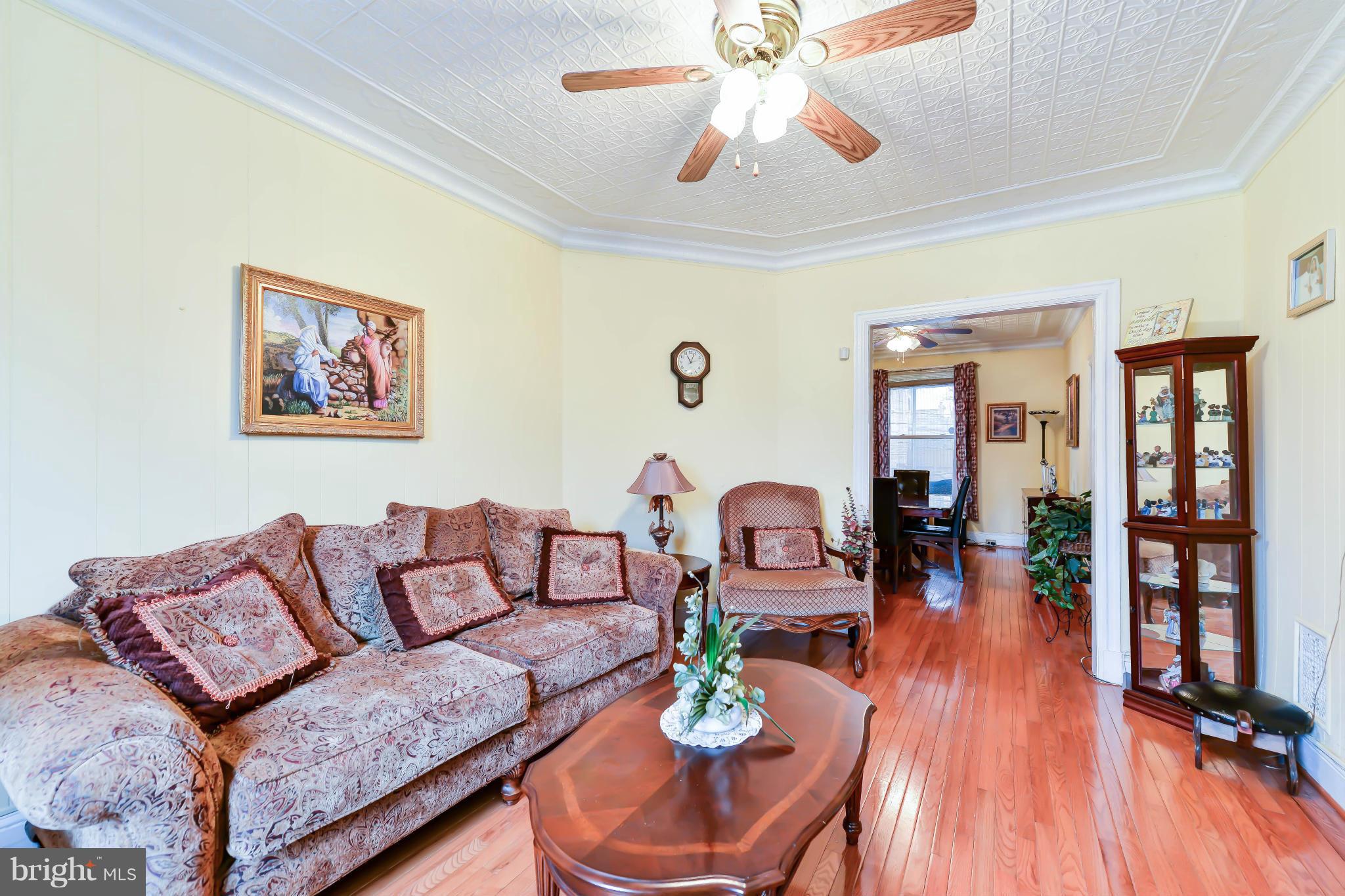 919 L Street Northeast Washington, DC 20002 - Photo 4 of 30 Hardwood floors throughout