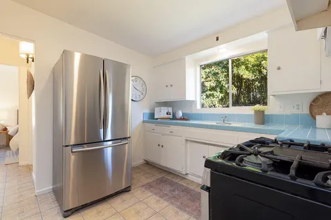 $1,595,000 | 570 Apple Grove Lane, Santa Barbara, CA 93105