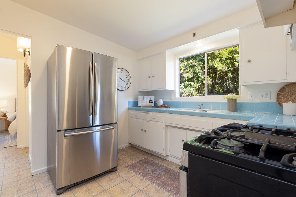 570 Apple Grove Lane Santa Barbara, CA 93105 - Photo 21 of 33 570AppleGroveB_0259-Edit