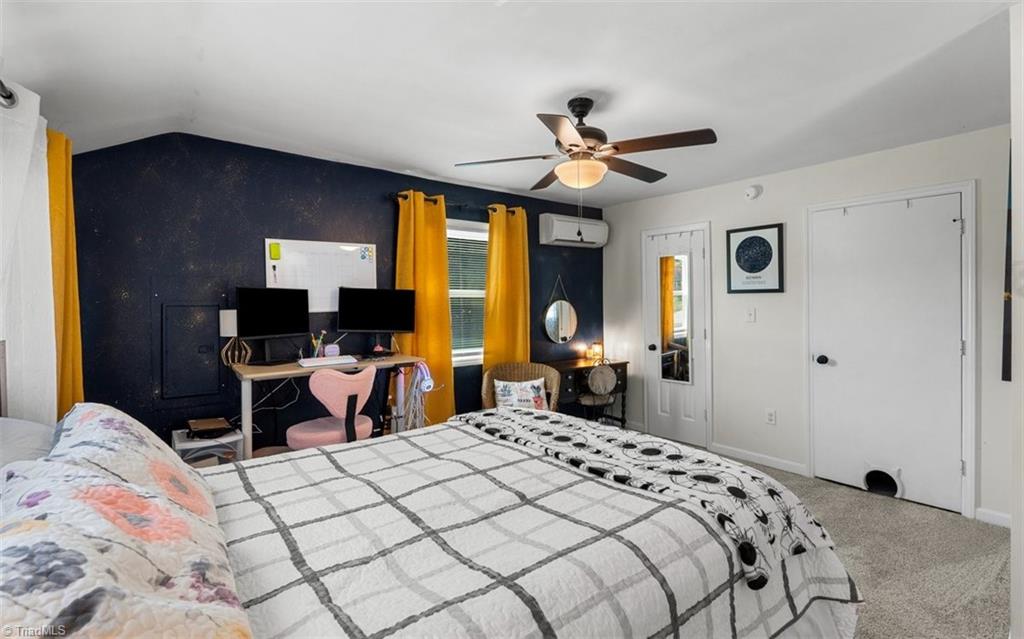 321 West Parris Avenue High Point, NC 27262 - Photo 21 of 36