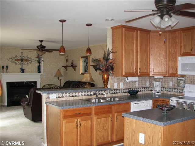 3423 Ridge Road Quinton, VA 23141 - Photo 8 of 12 Kitchen - Open to Family Room