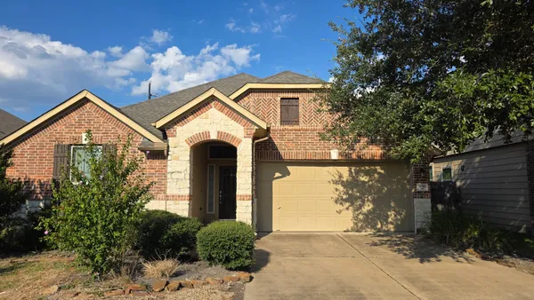 $2,200 | 21910 Cascade Hollow Lane, Spring, TX 77379