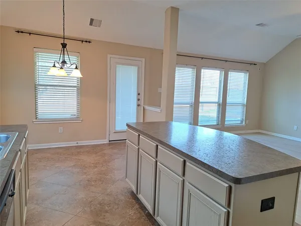 $2,200 | 21910 Cascade Hollow Lane, Spring, TX 77379
