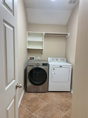 $2,200 | 21910 Cascade Hollow Lane, Spring, TX 77379