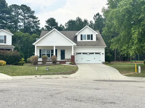 $400,000 | 104 Lightwater Court, Aberdeen, NC 28315