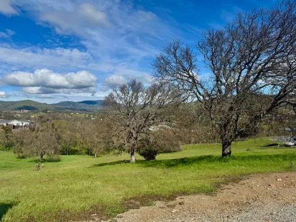 a view of outdoor space
