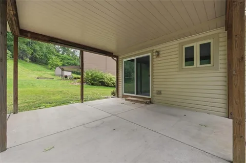 $485,000 | 18 Kohleen Drive, McKees Rocks, PA 15136