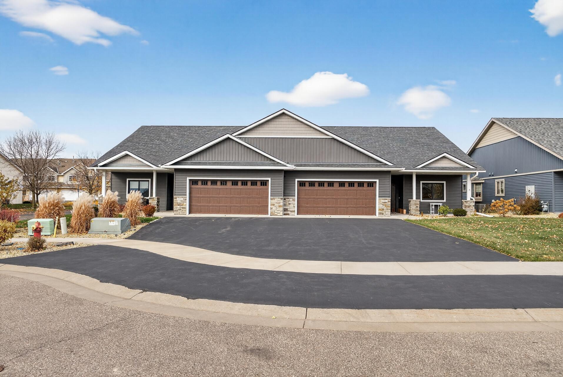 1043 Legend Lane River Falls, WI 54022 - Photo 4 of 10