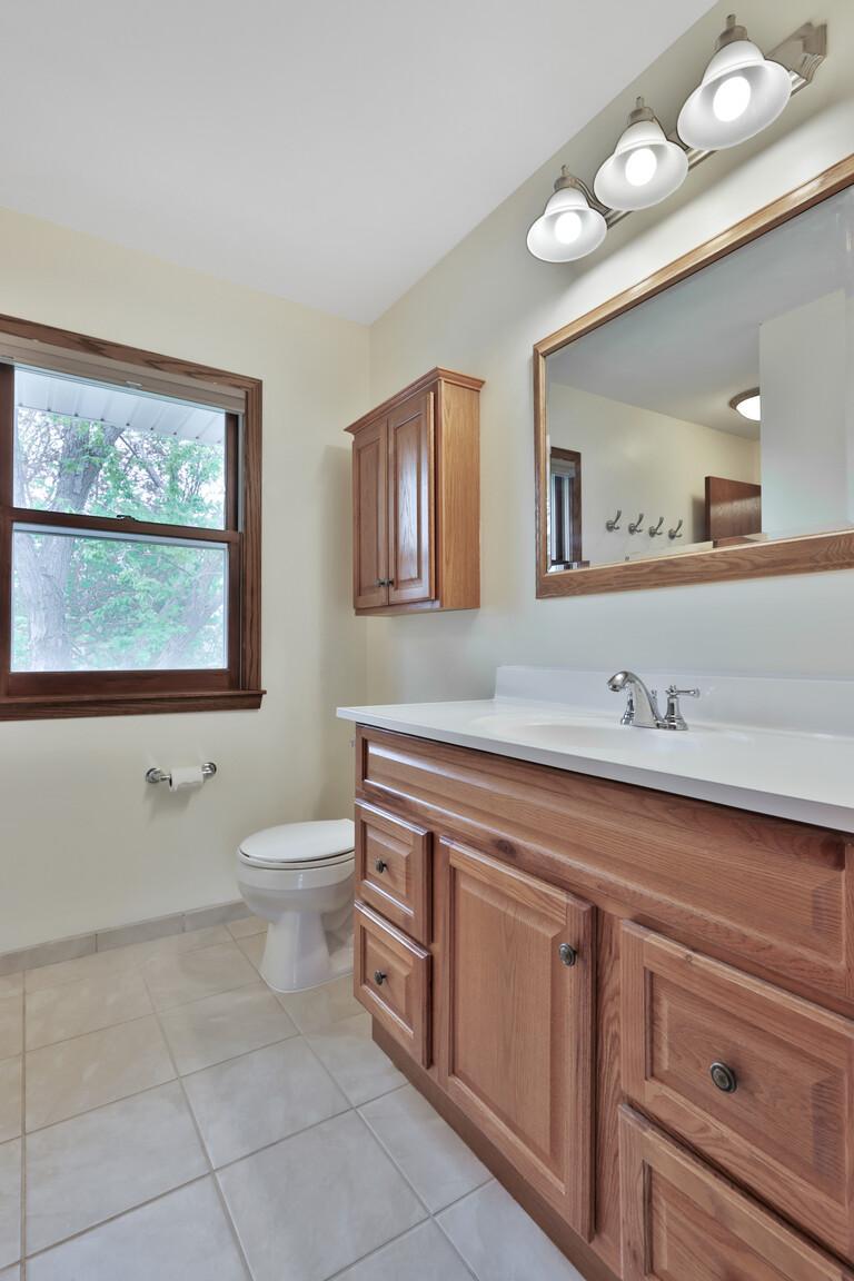 7596 Jackson Street Northeast Fridley, MN 55432 - Photo 12 of 44