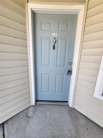 $1,550 | 850 South Tamiami Trail, Unit 401, Sarasota, FL 34236