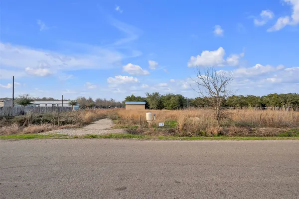 $115,000 | 13404 Buls Road, East Bernard, TX 77435