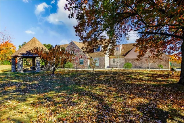 $800,000 | 3609 Windy Road, Orefield, PA 18069