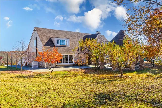 $800,000 | 3609 Windy Road, Orefield, PA 18069