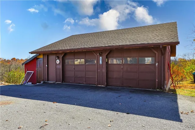 $800,000 | 3609 Windy Road, Orefield, PA 18069