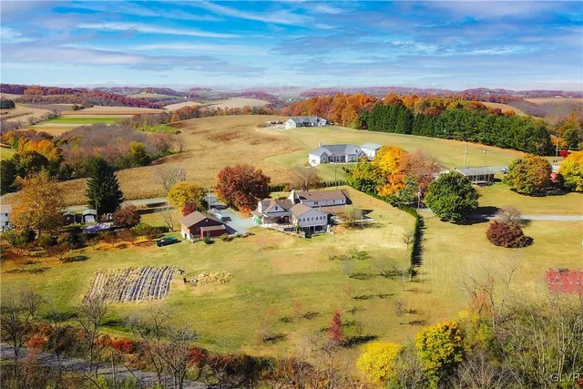 $800,000 | 3609 Windy Road, Orefield, PA 18069