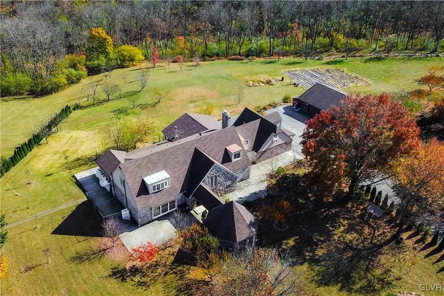 $800,000 | 3609 Windy Road, Orefield, PA 18069