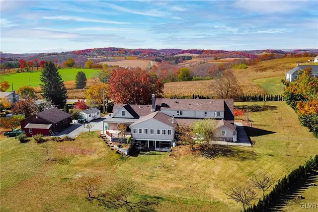 $800,000 | 3609 Windy Road, Orefield, PA 18069