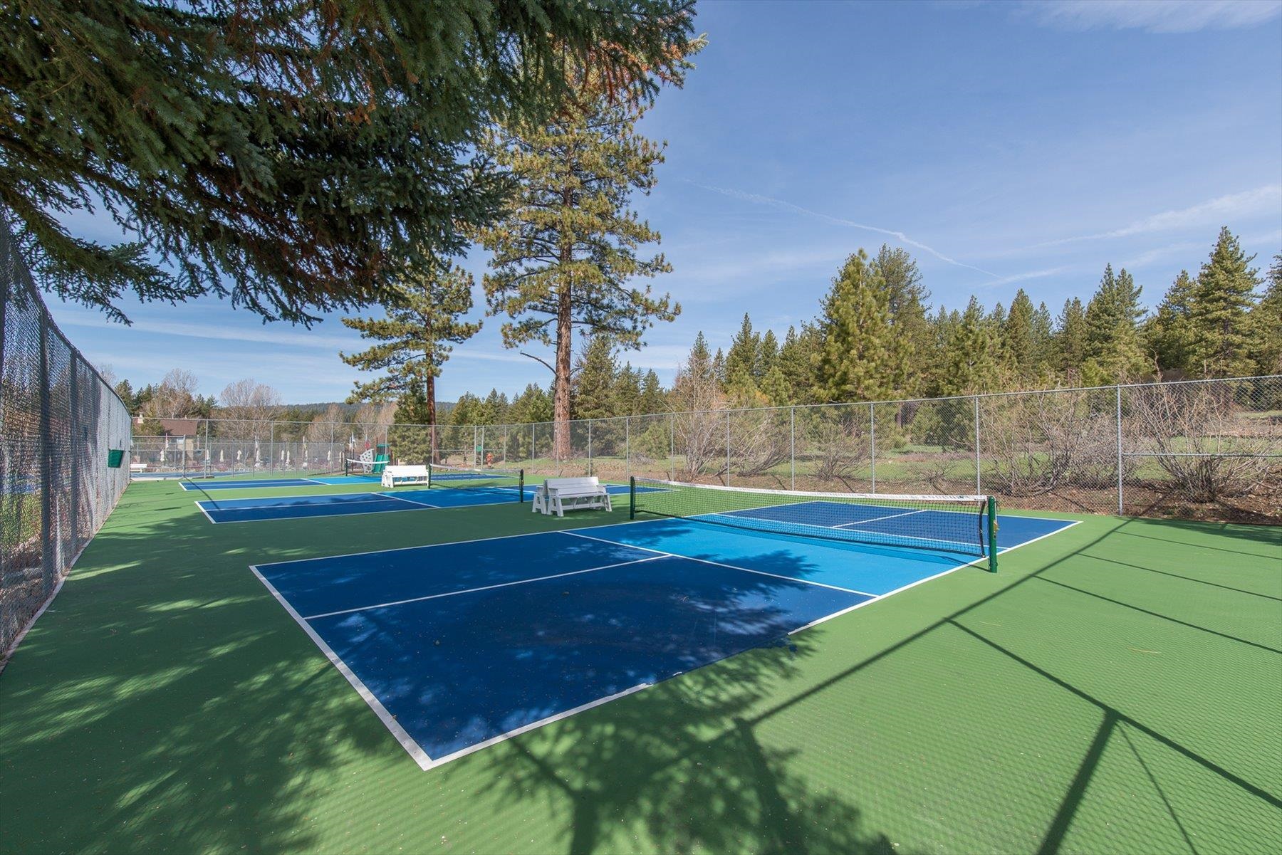 3101 Lake Forest Road, Unit 26 Tahoe City, CA 96145 - Photo 27 of 27 a view of a tennis court