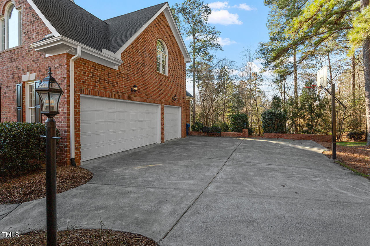 5225 Oxalis Drive Raleigh, NC 27613 - Photo 18 of 72 5225 Oxalis Drive_04
