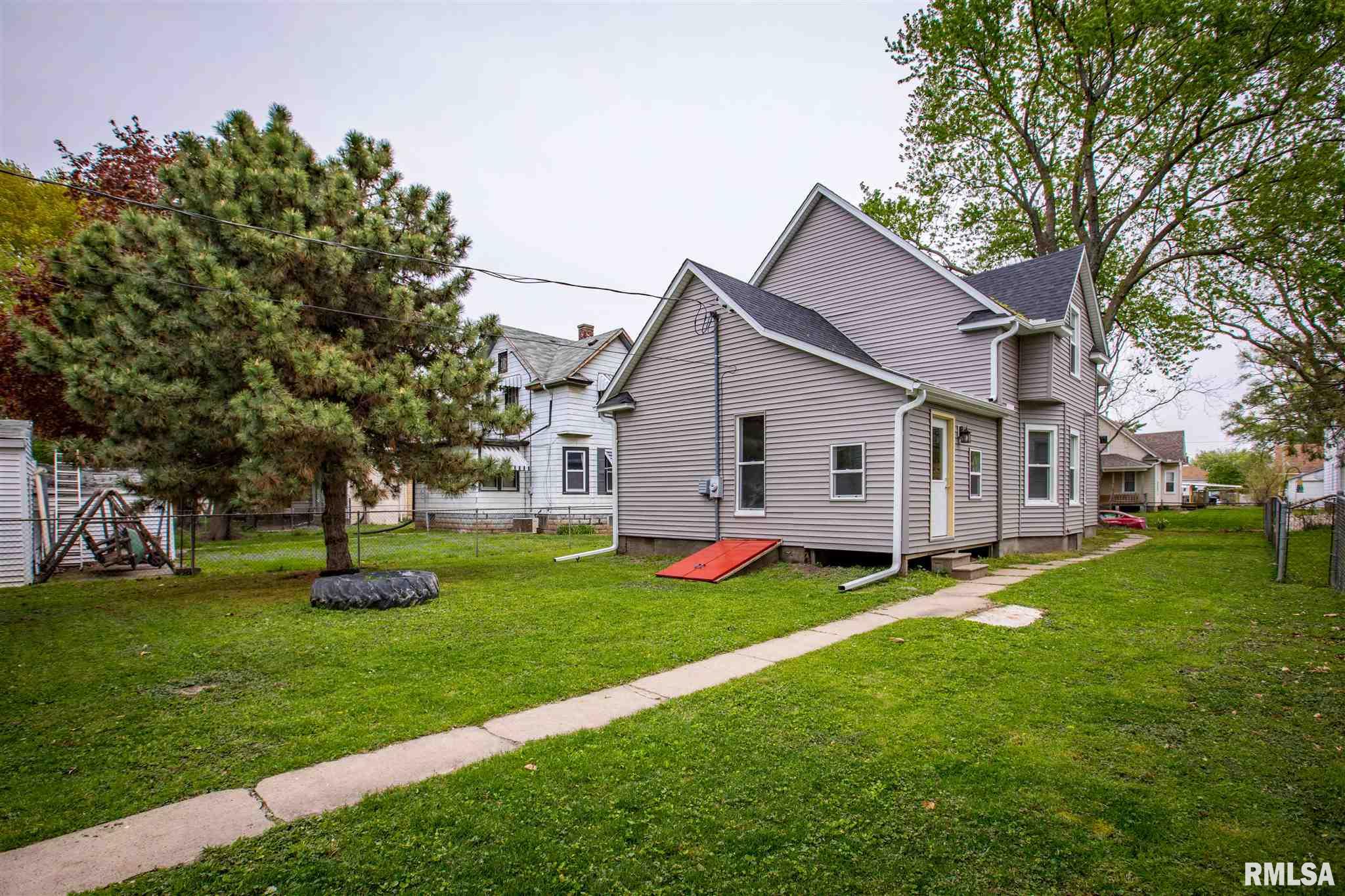 249 45th Street Moline, IL 61265 - Photo 20 of 23 Gallery Image 20