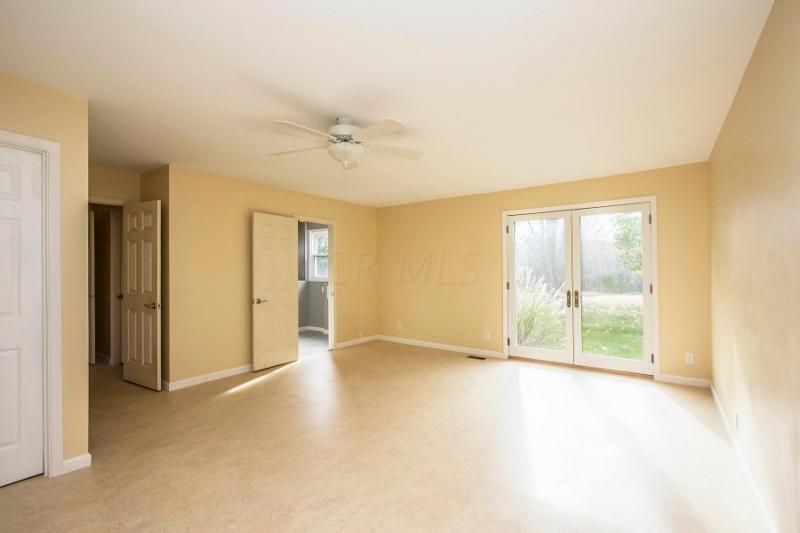 825 Troutman Road Delaware, OH 43015 - Photo 7 of 35 Gallery Image 7