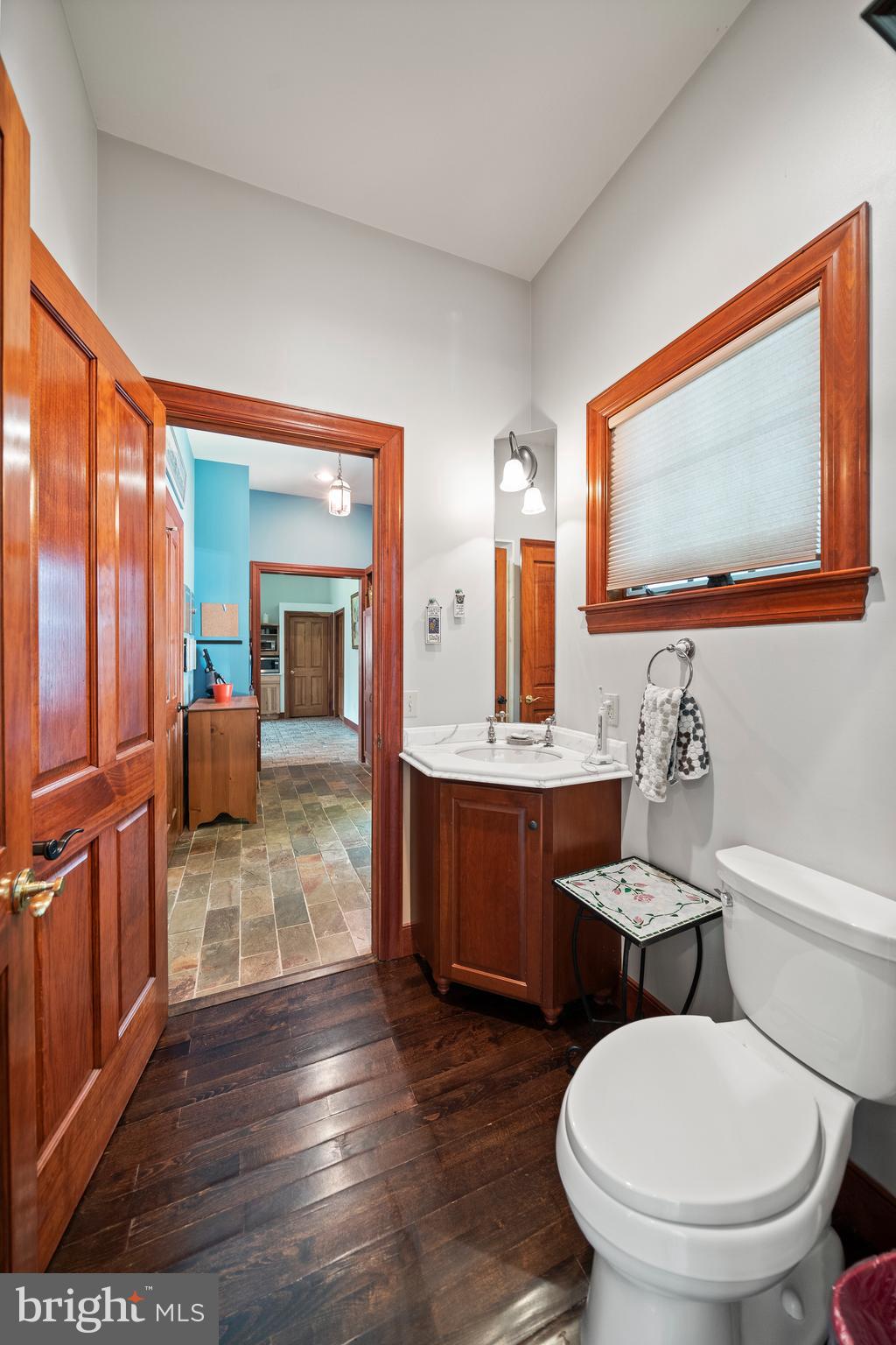 228 Berkley Road Devon, PA 19333 - Photo 20 of 44 MAIN FLOOR ENSUITE